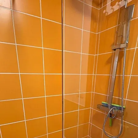 Apartamento 1 Bed-sleeps 2-gardens-pool-10 Min To *